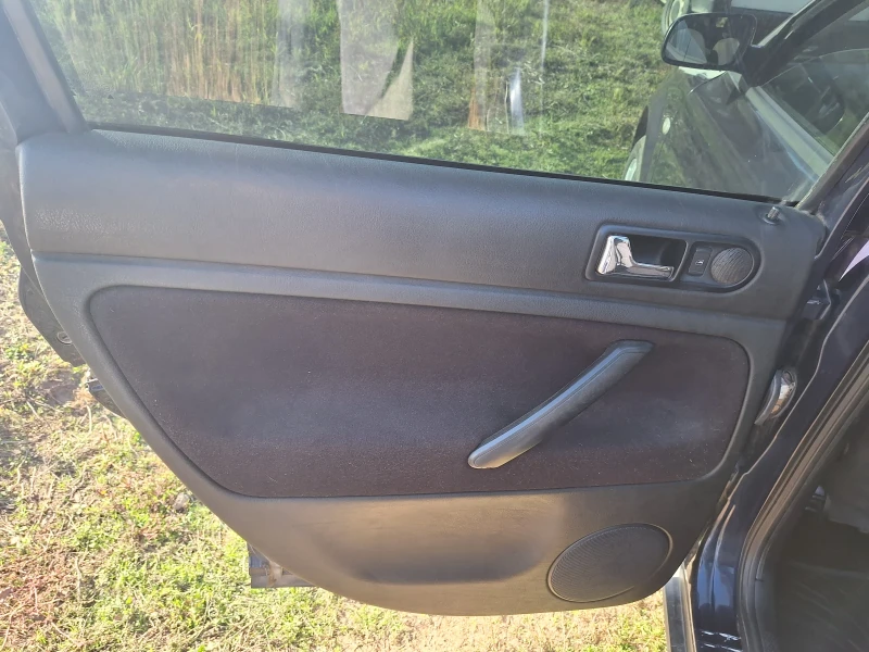 VW Passat 1.9 TDI, снимка 6 - Автомобили и джипове - 52770233