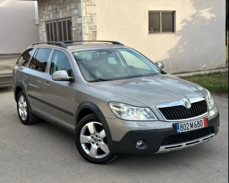 Skoda Octavia * SCOUT * 4X4 * АВТОМАТИК * СЕРВИЗНИ ДОКУМЕНТИ * 