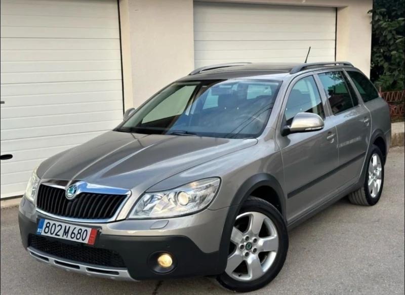 Skoda Octavia * SCOUT * 4X4 * АВТОМАТИК * СЕРВИЗНИ ДОКУМЕНТИ * 