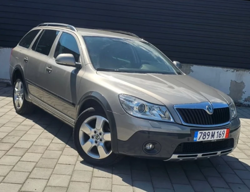 Skoda Octavia * SCOUT * 4X4 * АВТОМАТИК * СЕРВИЗНИ ДОКУМЕНТИ * 