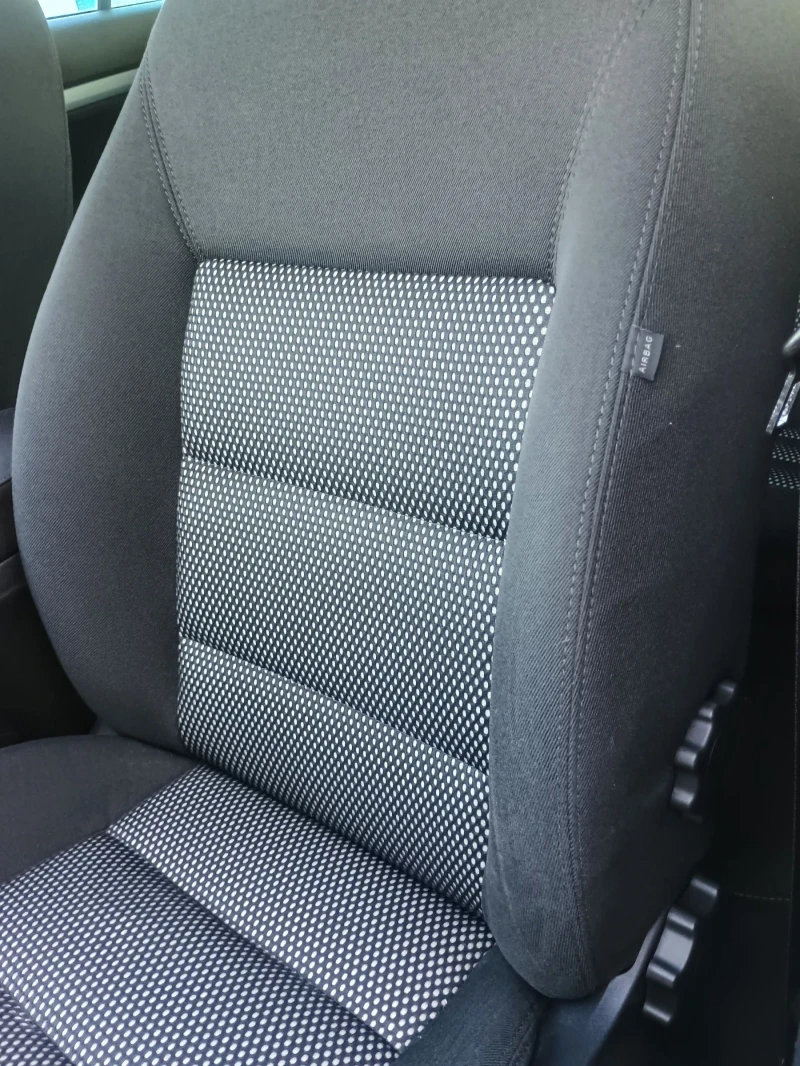 Skoda Octavia * SCOUT * 4X4 * АВТОМАТИК * СЕРВИЗНИ ДОКУМЕНТИ * , снимка 10 - Автомобили и джипове - 52869027