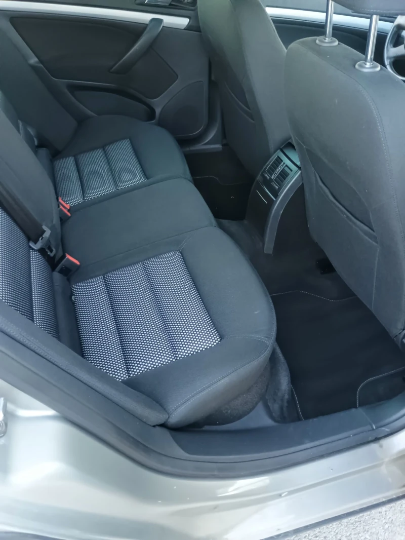 Skoda Octavia * SCOUT * 4X4 * АВТОМАТИК * СЕРВИЗНИ ДОКУМЕНТИ * , снимка 8 - Автомобили и джипове - 52869027