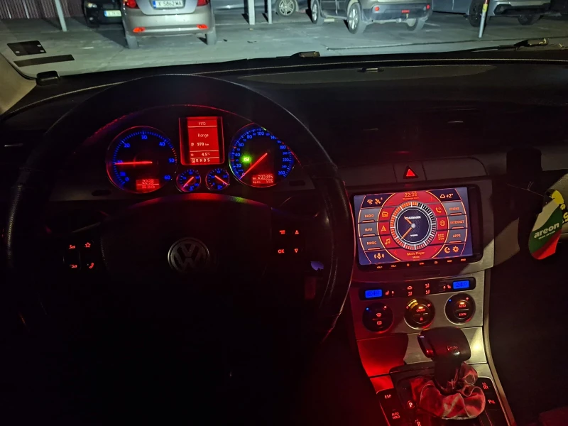 VW Passat Б6 DSG, снимка 13 - Автомобили и джипове - 52940565