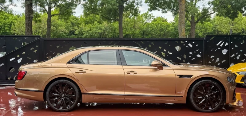 Bentley Flying Spur Hybrid 2.9 V6 AWD , снимка 4 - Автомобили и джипове - 53043210