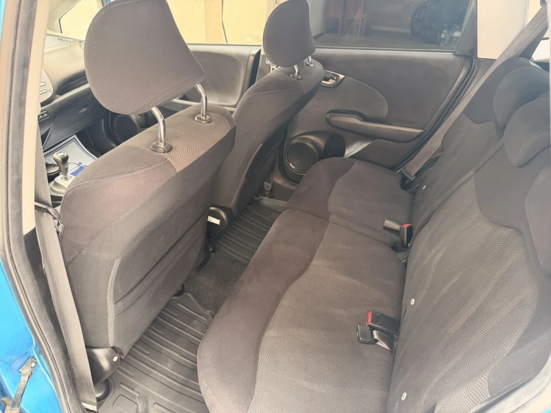 Honda Jazz 1.4i Avtomat!!!, снимка 14 - Автомобили и джипове - 53155144