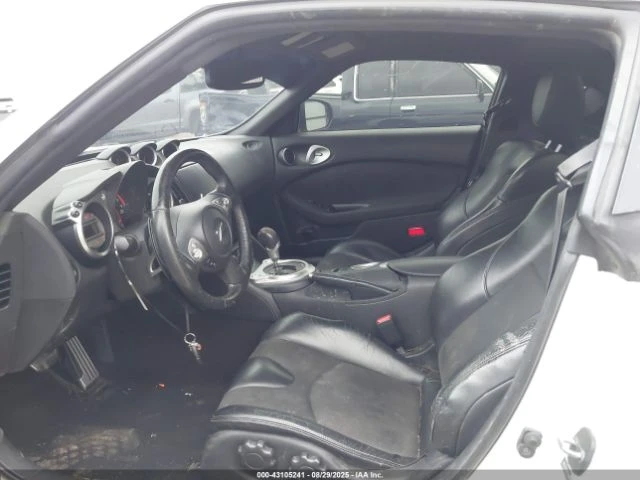 Nissan 370Z  - изображение 9