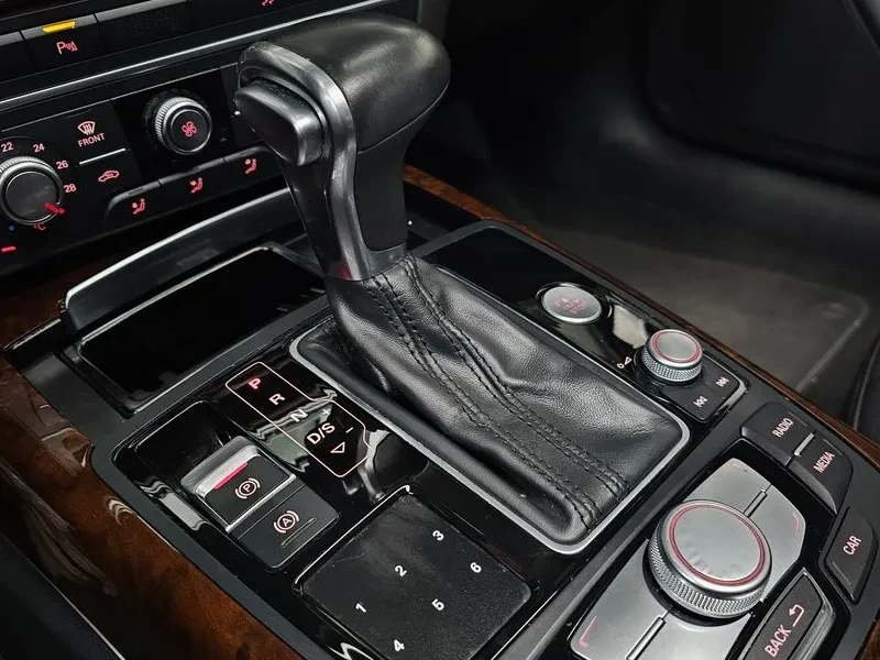 Audi A6 2.0 Tdi C7 - изображение 9