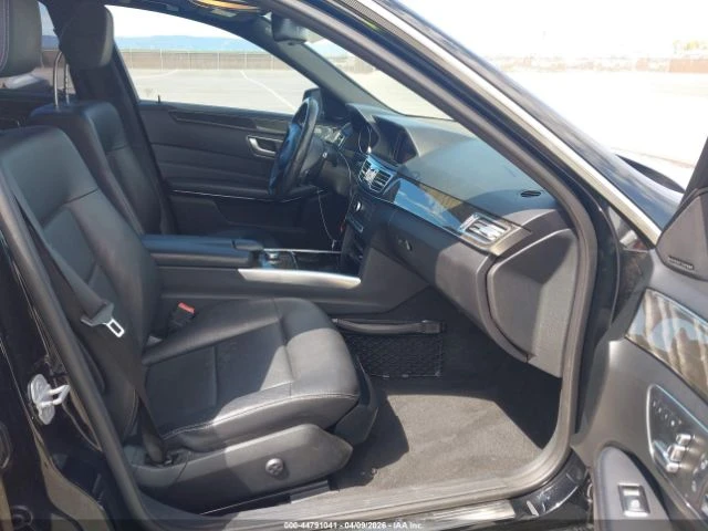 Mercedes-Benz E 350 4MATIC / ЛИЗИНГ, снимка 5 - Автомобили и джипове - 54671548