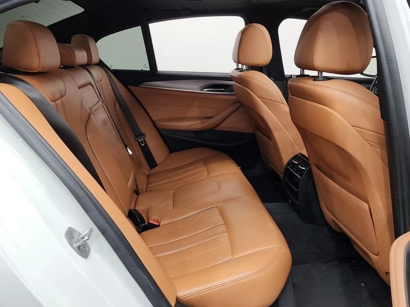 BMW 520 520d M Sport package| 190к.с.| ВКЛ.ТЕХНОТЕСТ, снимка 11 - Автомобили и джипове - 55217455