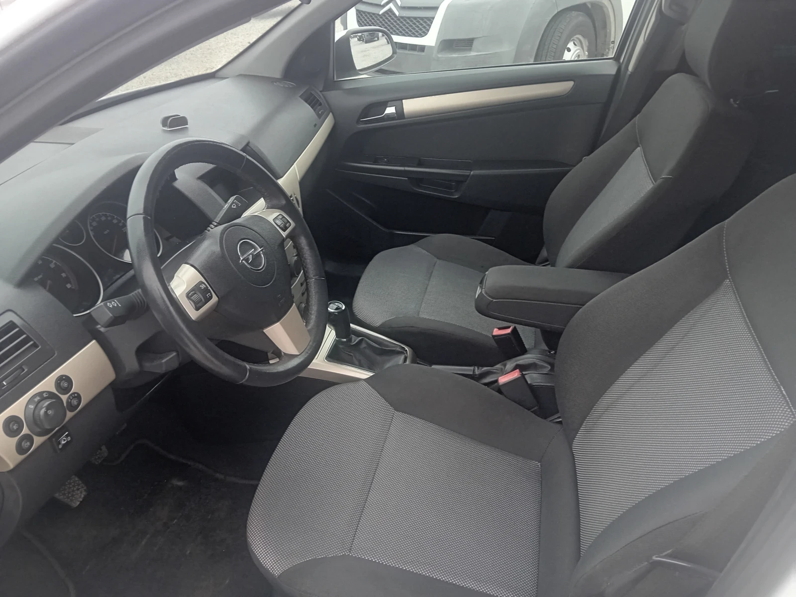 Opel Astra 1.6 115k.s Klima Gaz - изображение 10