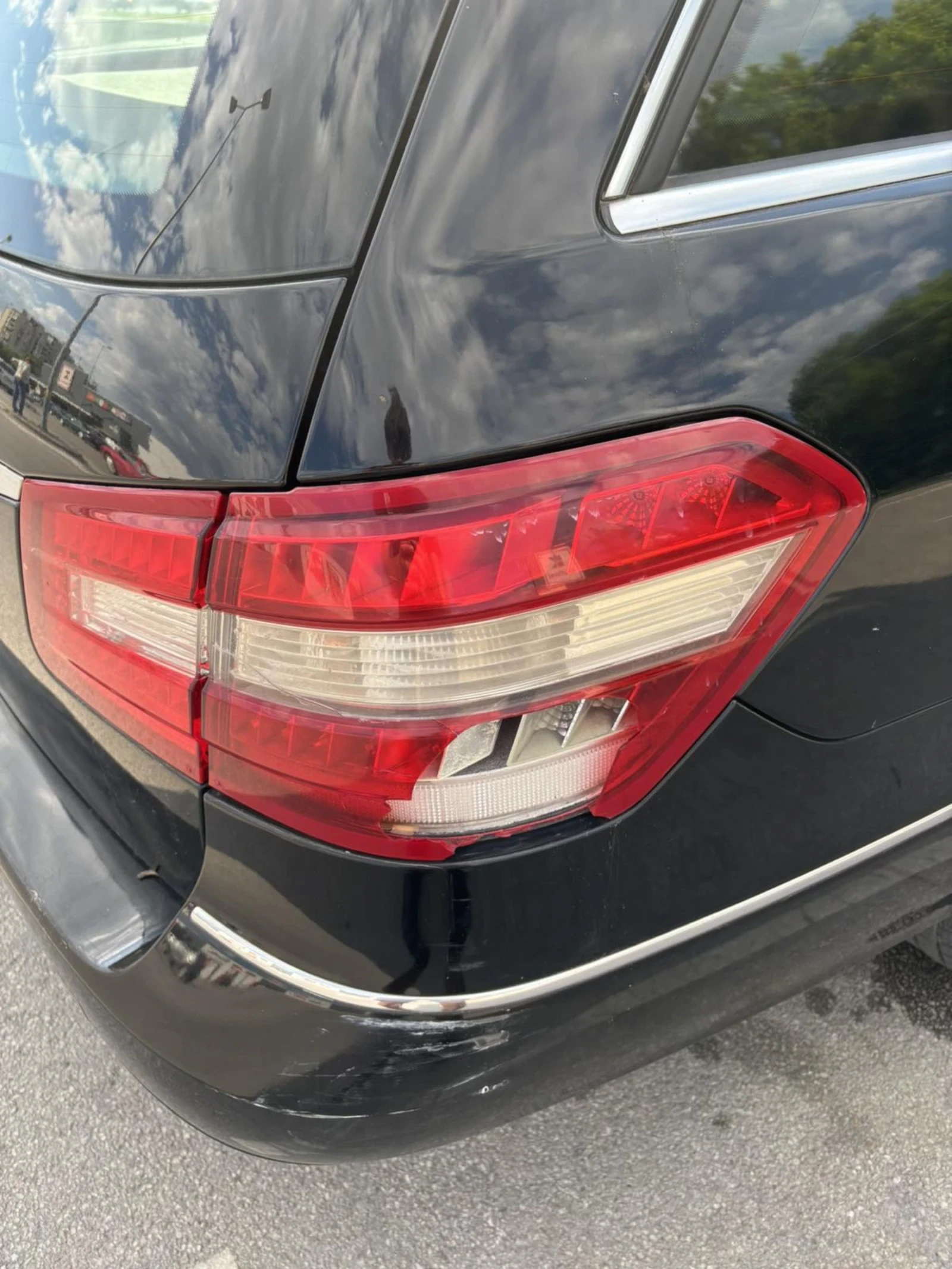 Mercedes-Benz E 200 Комби  - изображение 6