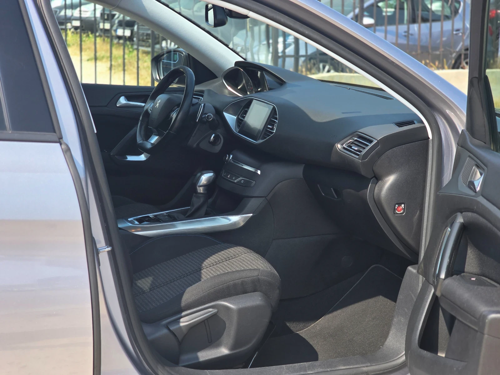 Peugeot 308 Facelift * blue-hdi style*  - изображение 10