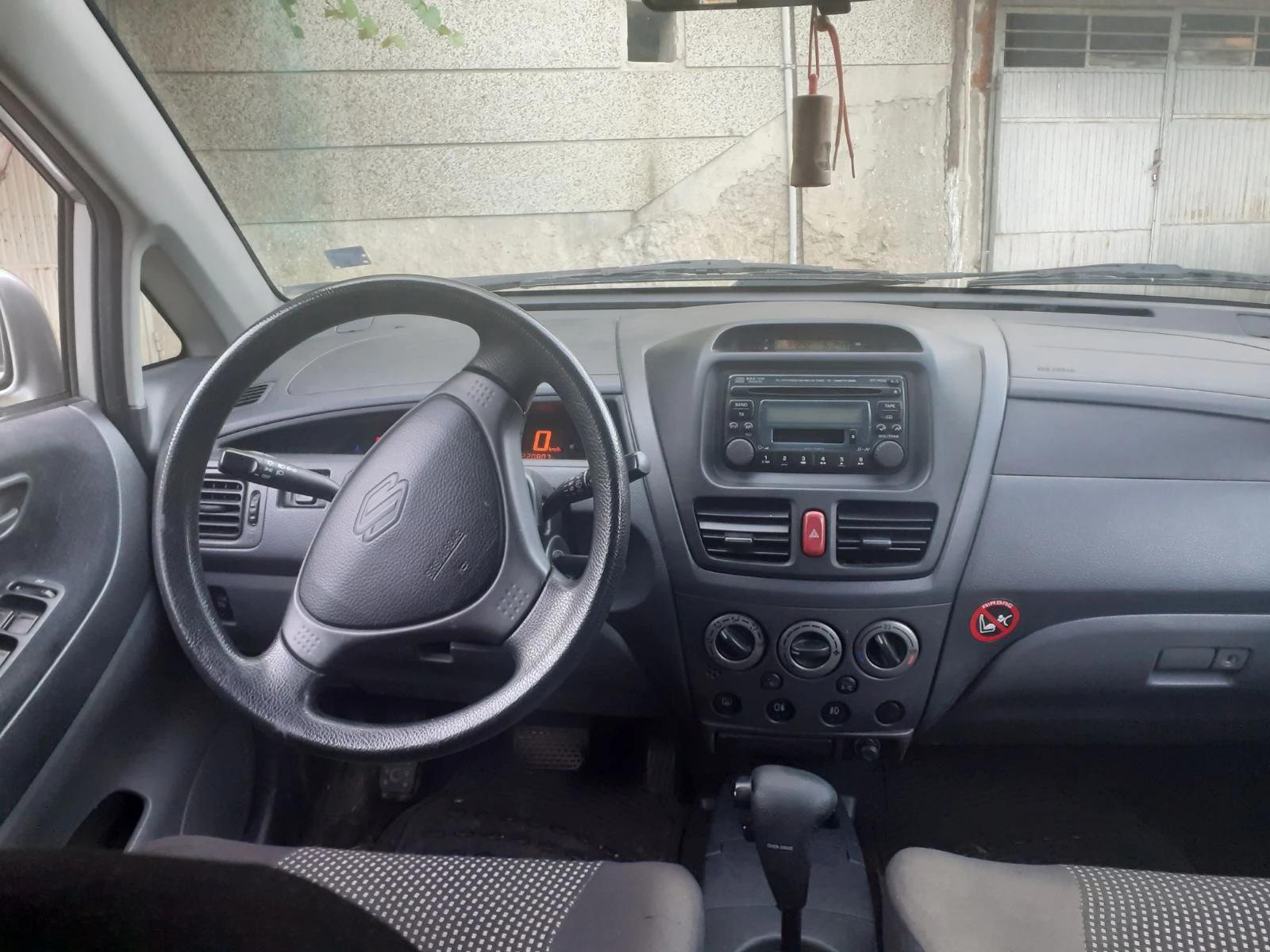 Suzuki Liana  - изображение 7
