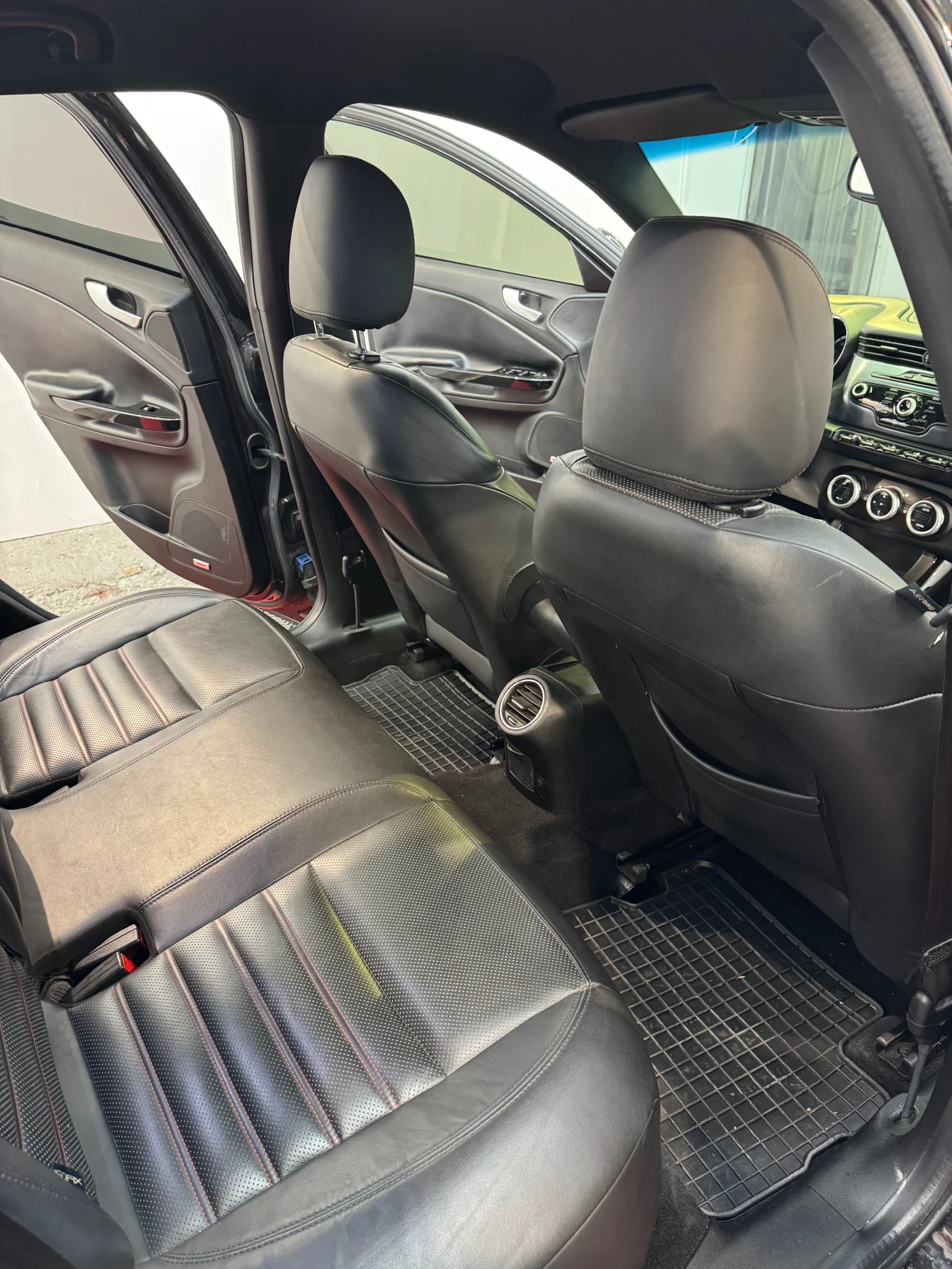 Alfa Romeo Giulietta | Mobile.bg   14