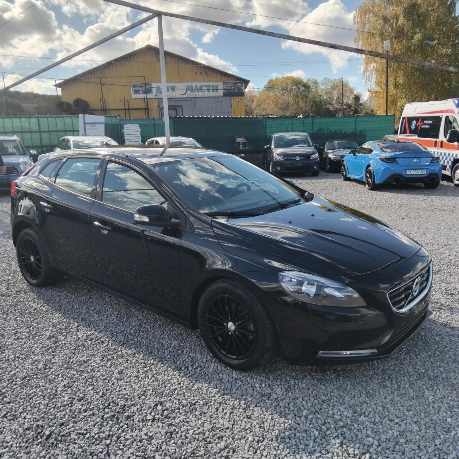 Volvo V40 1.6D - изображение 2