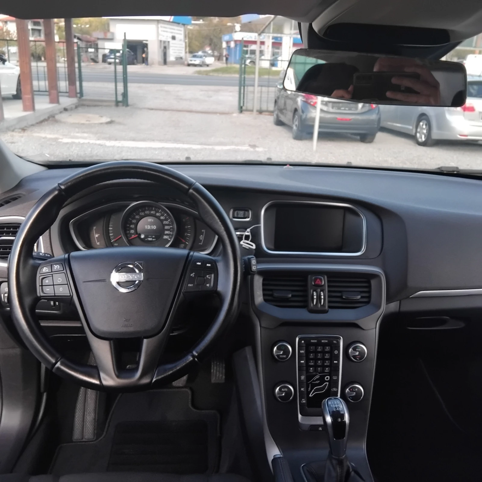 Volvo V40 1.6D - изображение 8