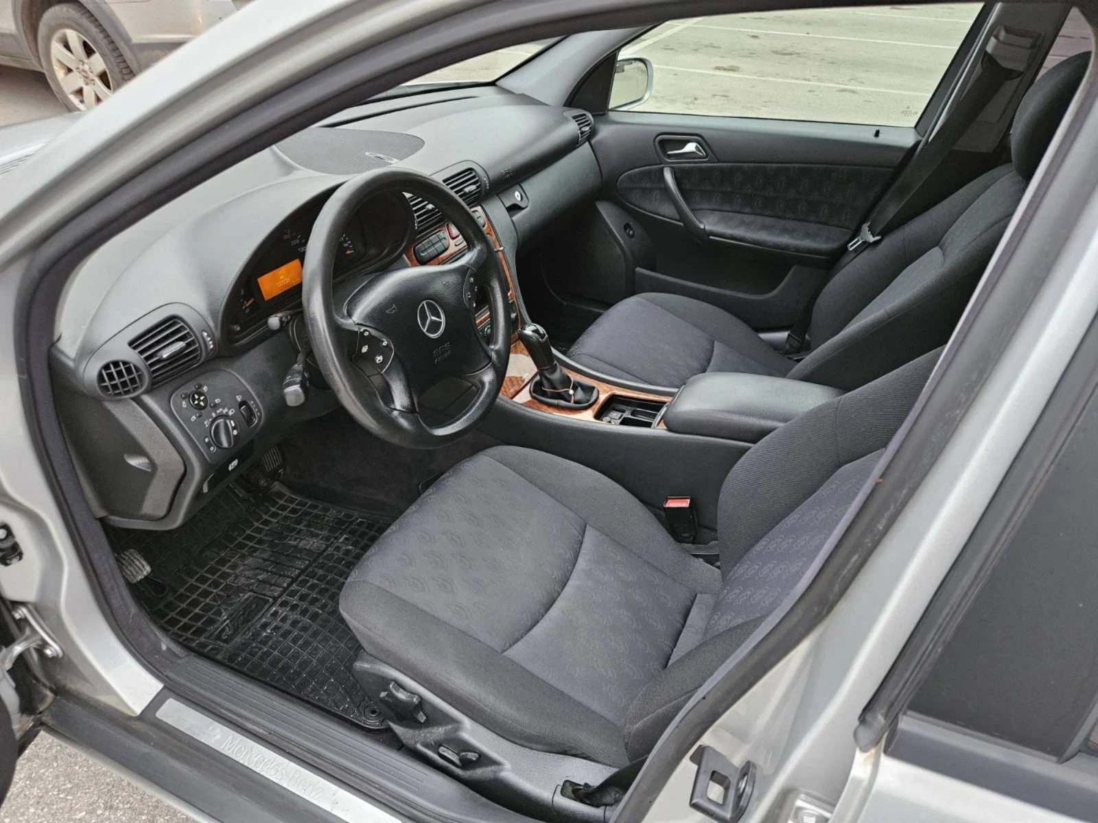 Mercedes-Benz C 200 W203 - изображение 7