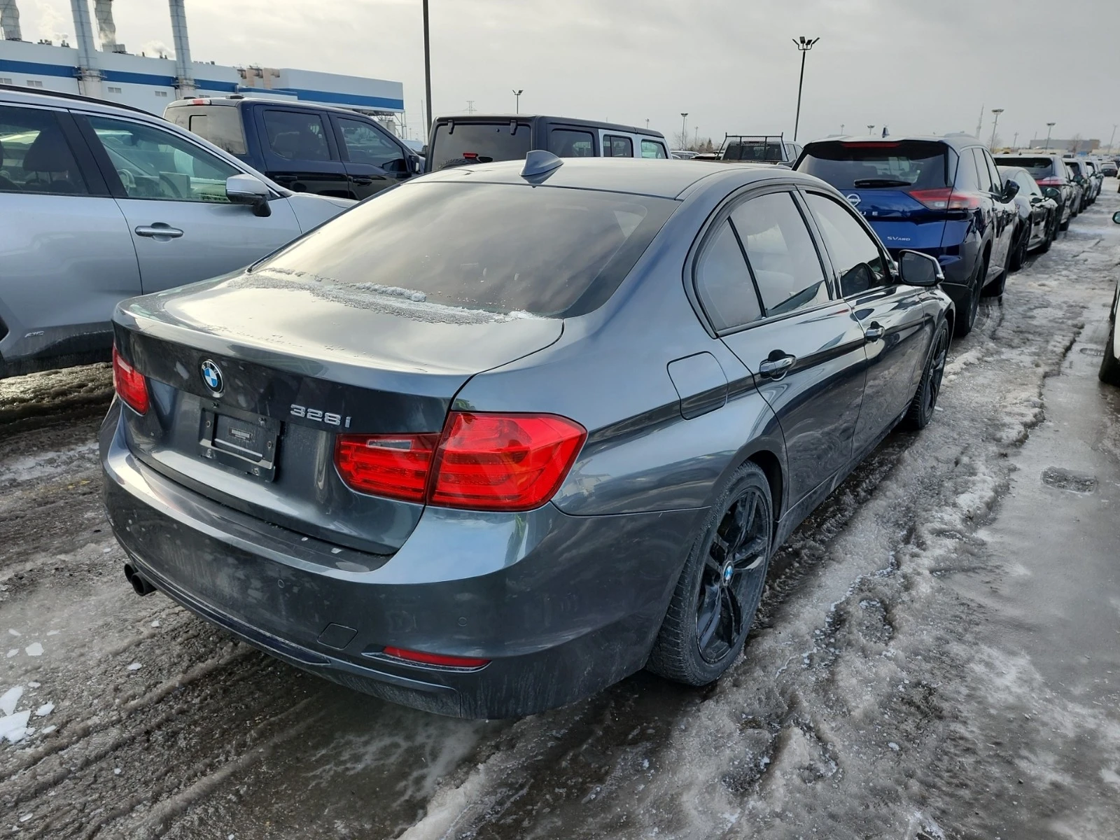 BMW 328 ЗАДНО * * ПОДГРЕВ * * CARFAX * * АВТО КРЕДИТ * *  - изображение 3