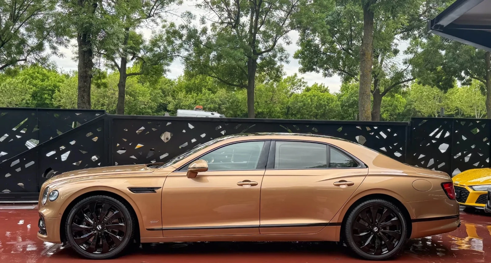 Bentley Flying Spur Hybrid 2.9 V6 AWD  - изображение 5