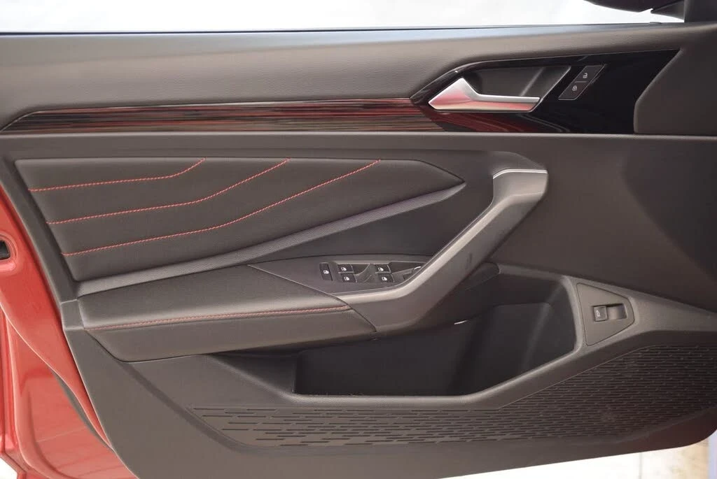 VW Jetta Jetta GLI 1.5T Autobahn* АвтоКредит* (ЦЕНА ДО БГ) - изображение 9