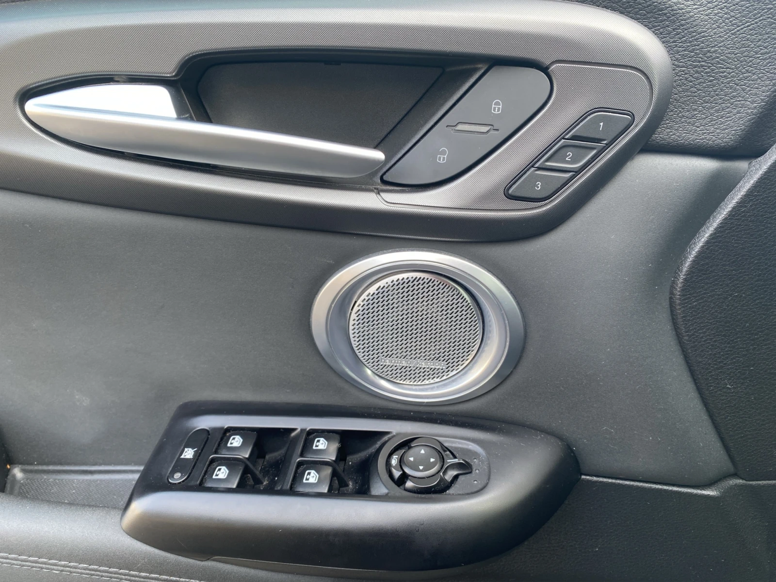 Alfa Romeo Tonale VELOCE 1.3 PHEV Petrol 280 hp AT6 e-AWD | Mobile.bg � ����������� 11