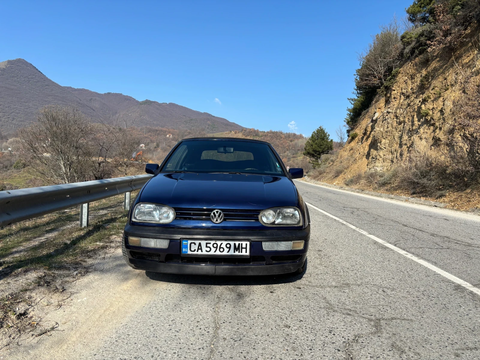 VW Golf Cabrio 1.8   Mauritius Blue   Carmann, снимка 9 - Автомобили и джипове - 53935827