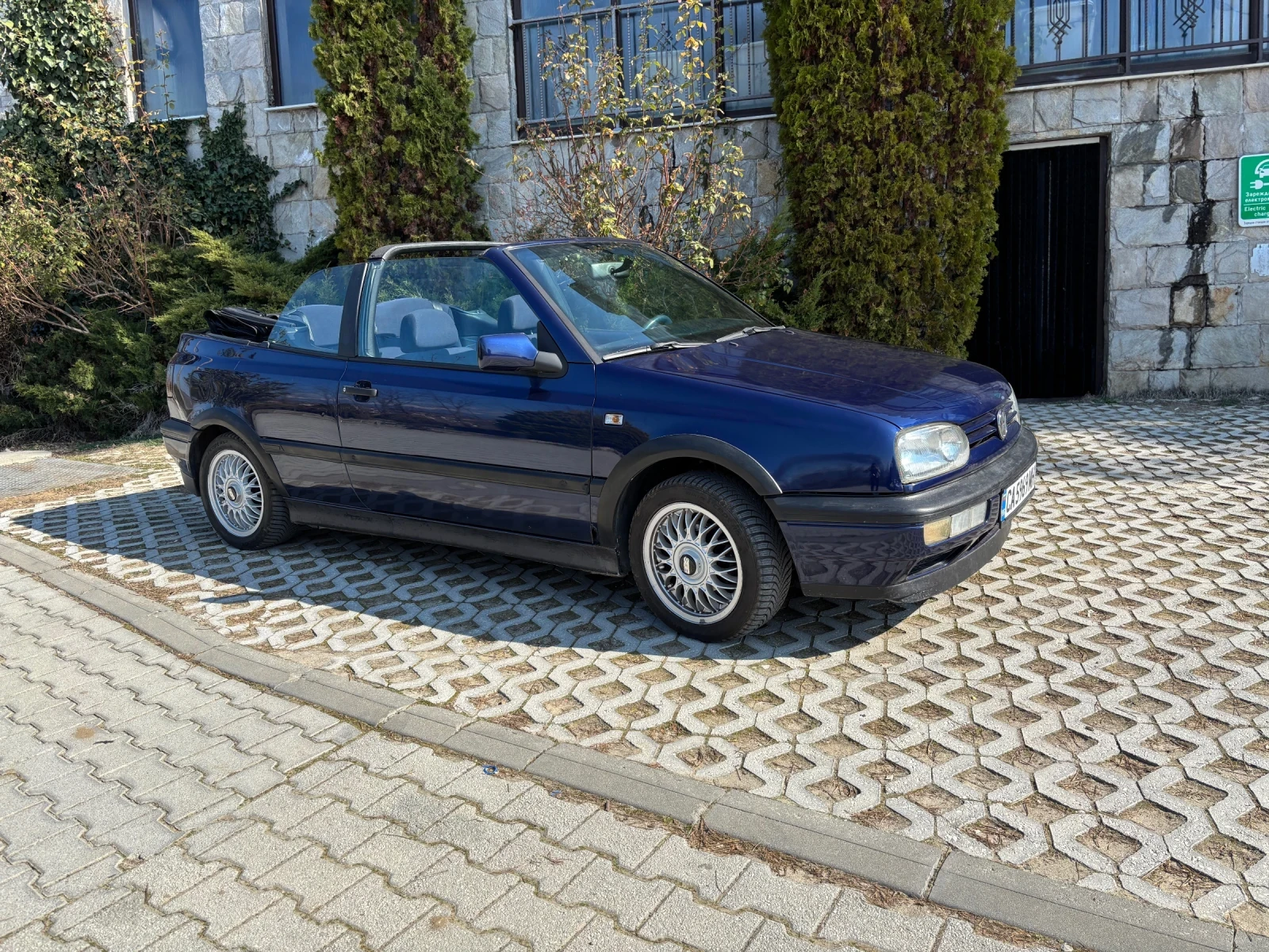 VW Golf Cabrio 1.8   Mauritius Blue   Carmann