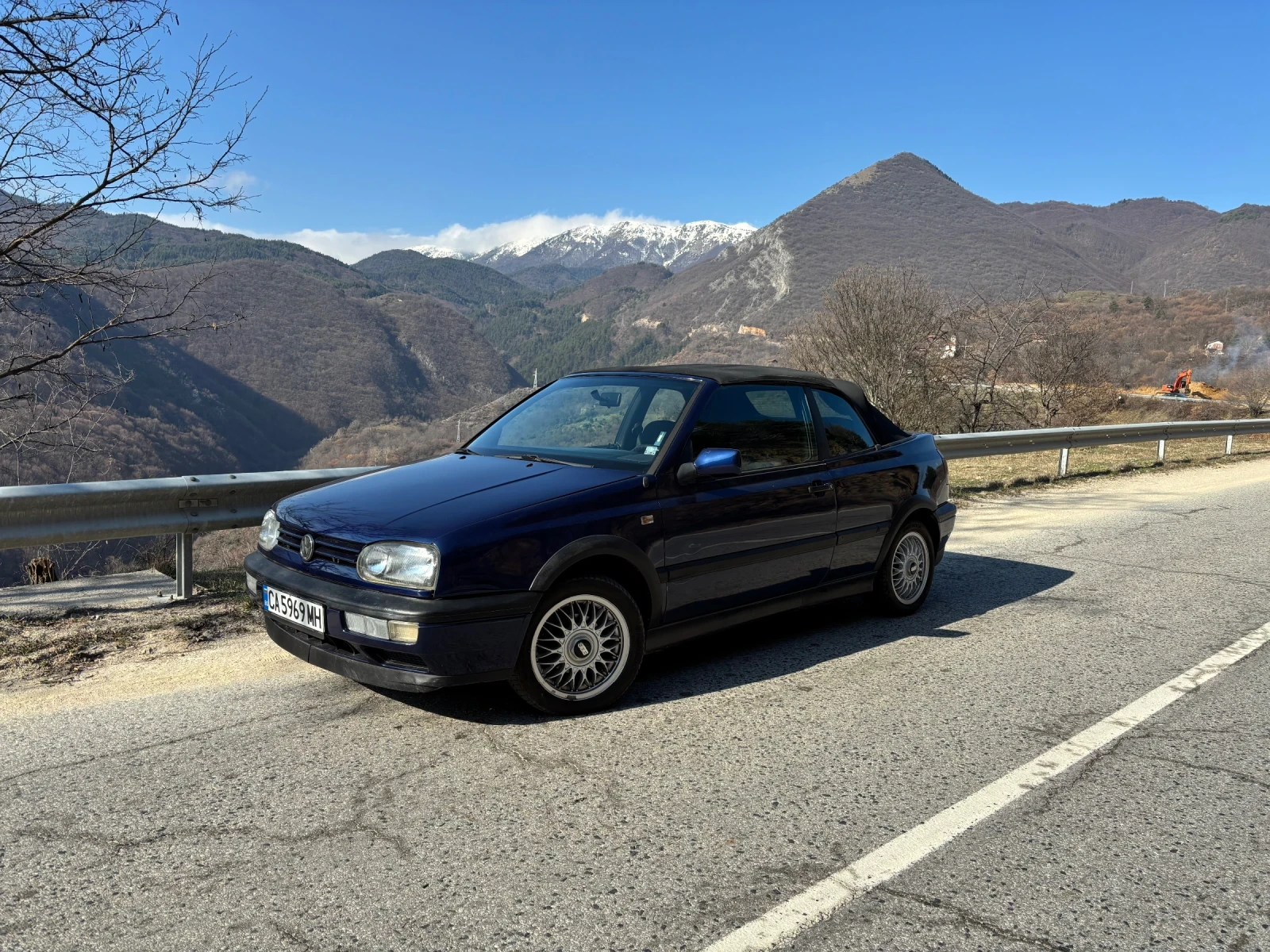VW Golf Cabrio 1.8   Mauritius Blue   Carmann, снимка 8 - Автомобили и джипове - 53935827