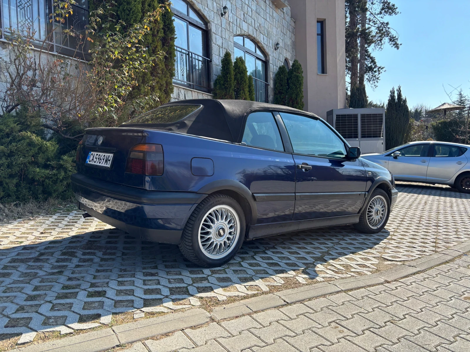 VW Golf Cabrio 1.8   Mauritius Blue   Carmann, снимка 7 - Автомобили и джипове - 53935827