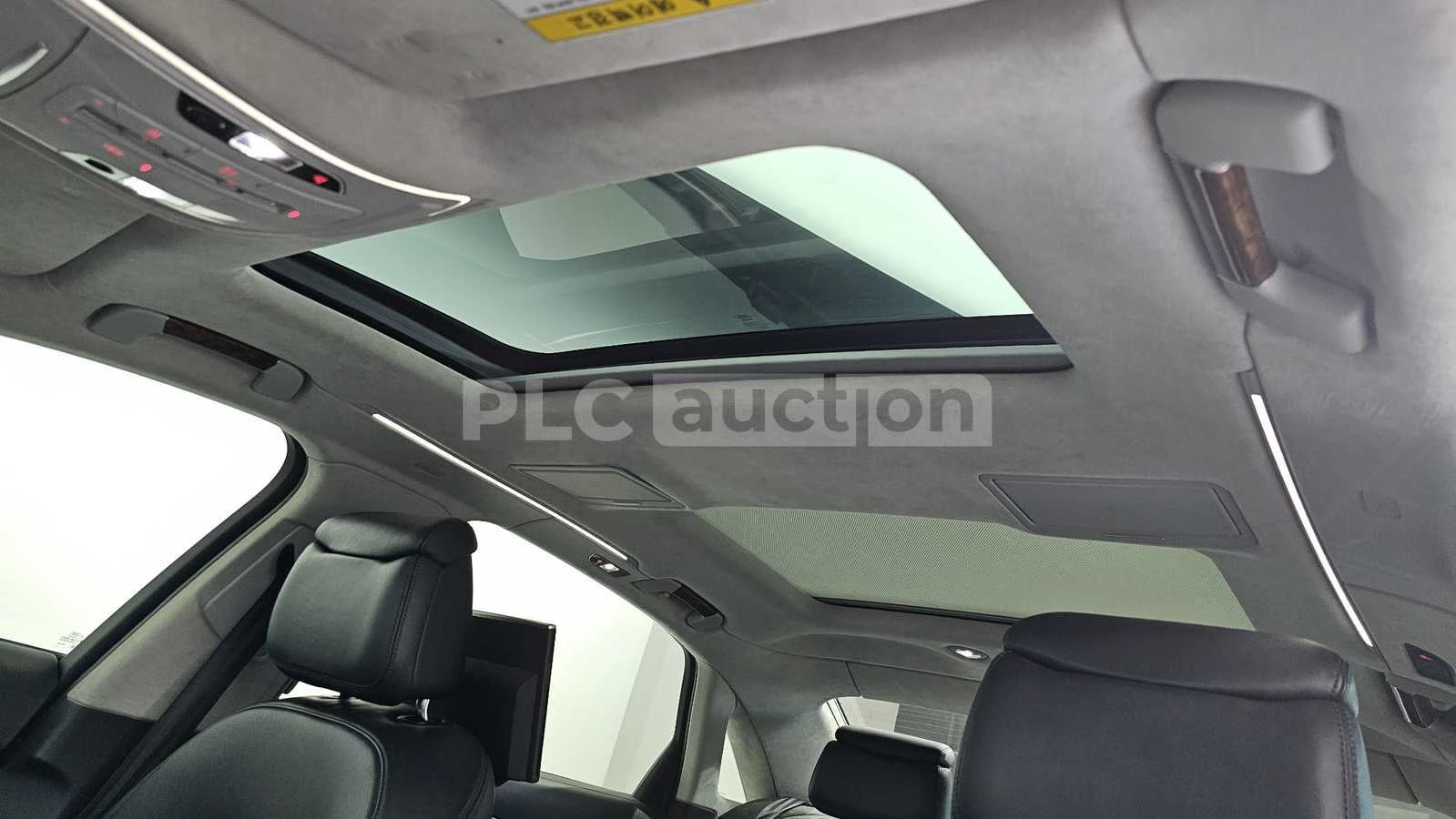 Audi A8 FULL/ТЕЛЕВИЗОРИ/МАСАЖИ ОТЗАД КАКТО И ОБДУХВАНЕ!, снимка 11 - Автомобили и джипове - 54089866