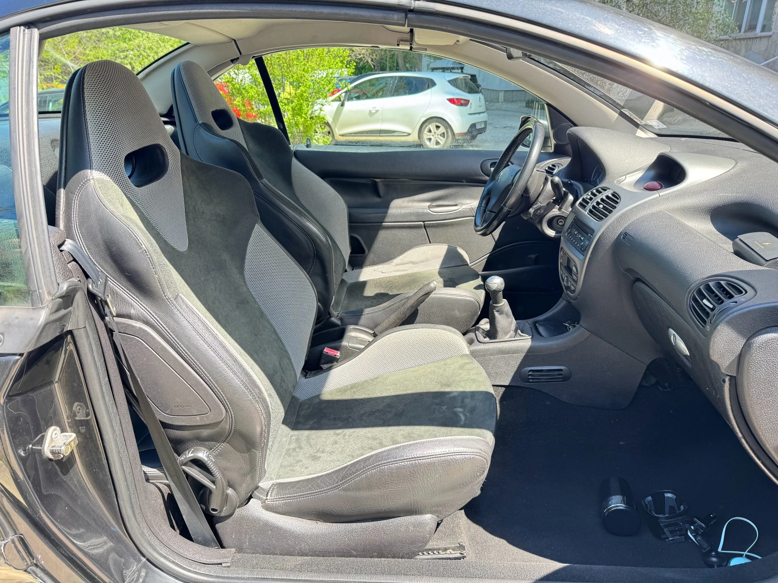 Peugeot 206, снимка 8 - Автомобили и джипове - 54303921