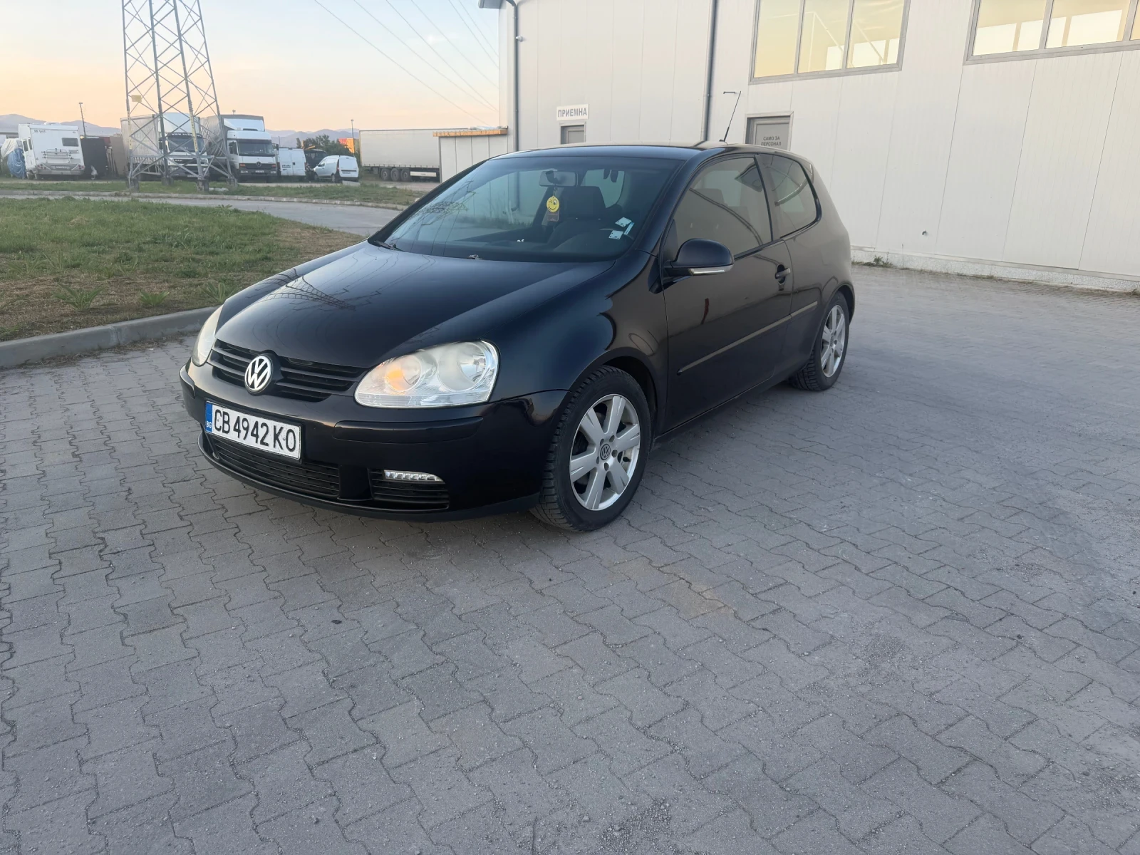 VW Golf 1.9 TDl/ Face Lift /NAVI