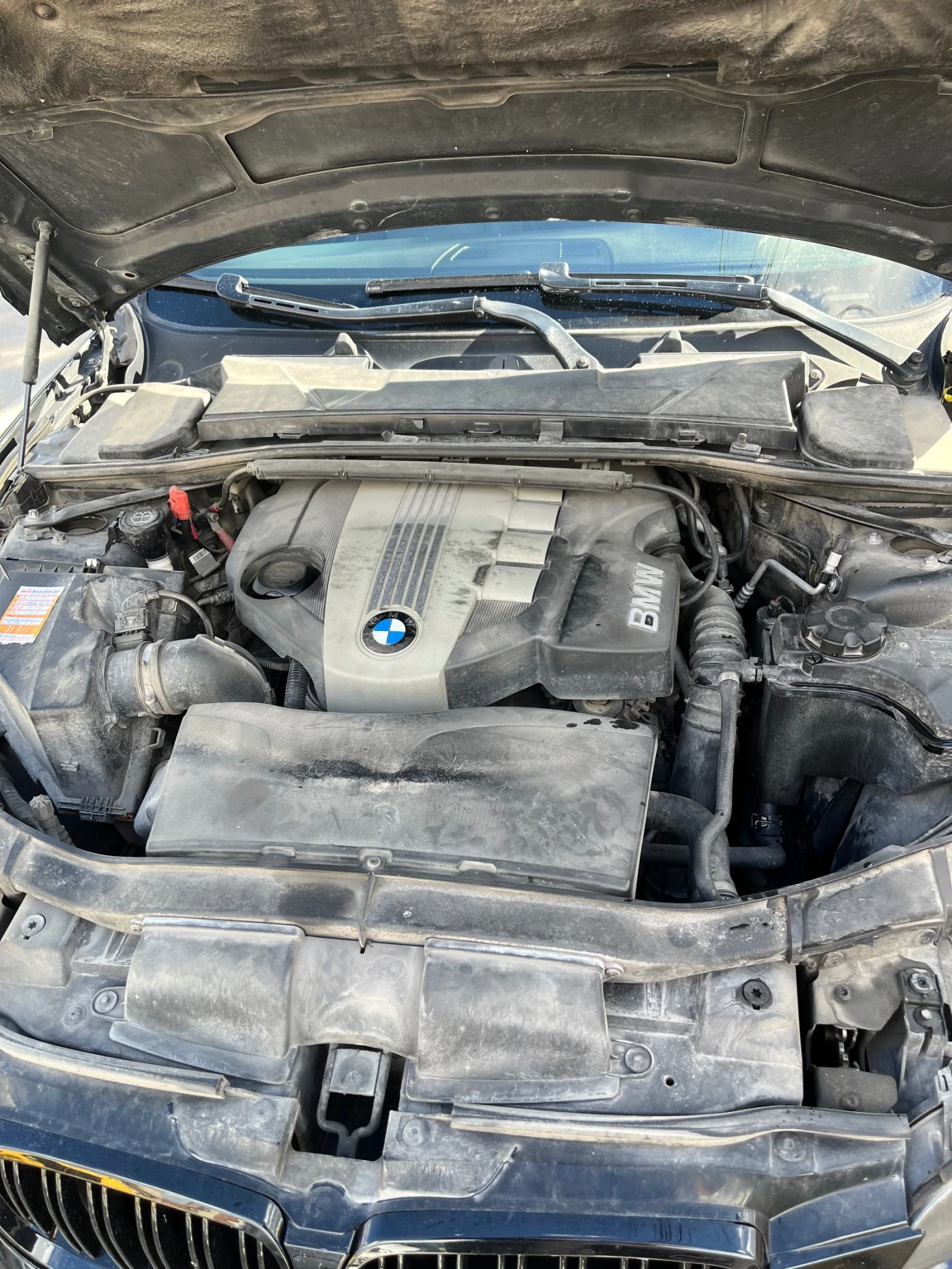 BMW 320 320d, снимка 12 - Автомобили и джипове - 54899911