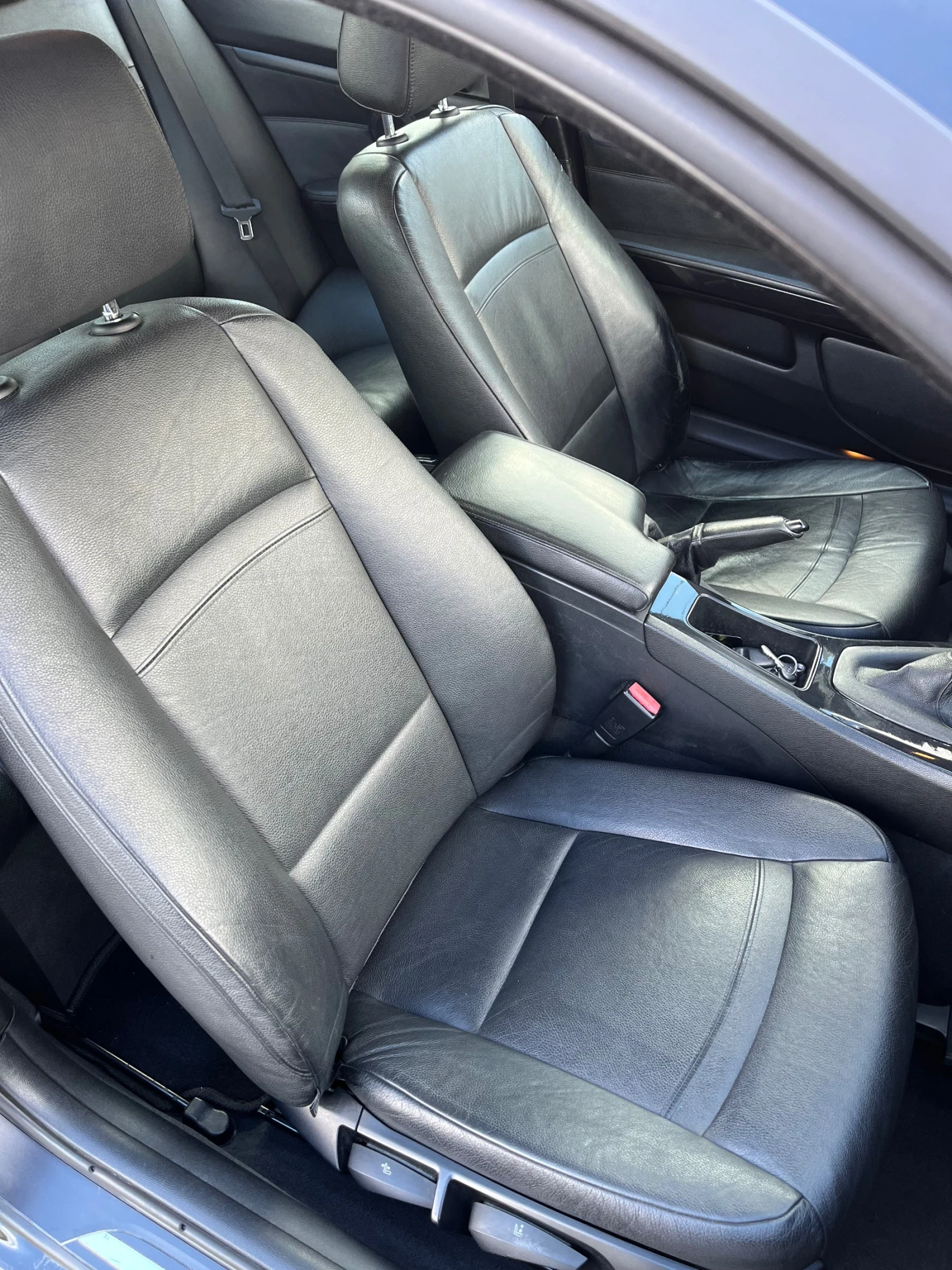 BMW 320 320d, снимка 14 - Автомобили и джипове - 54899911
