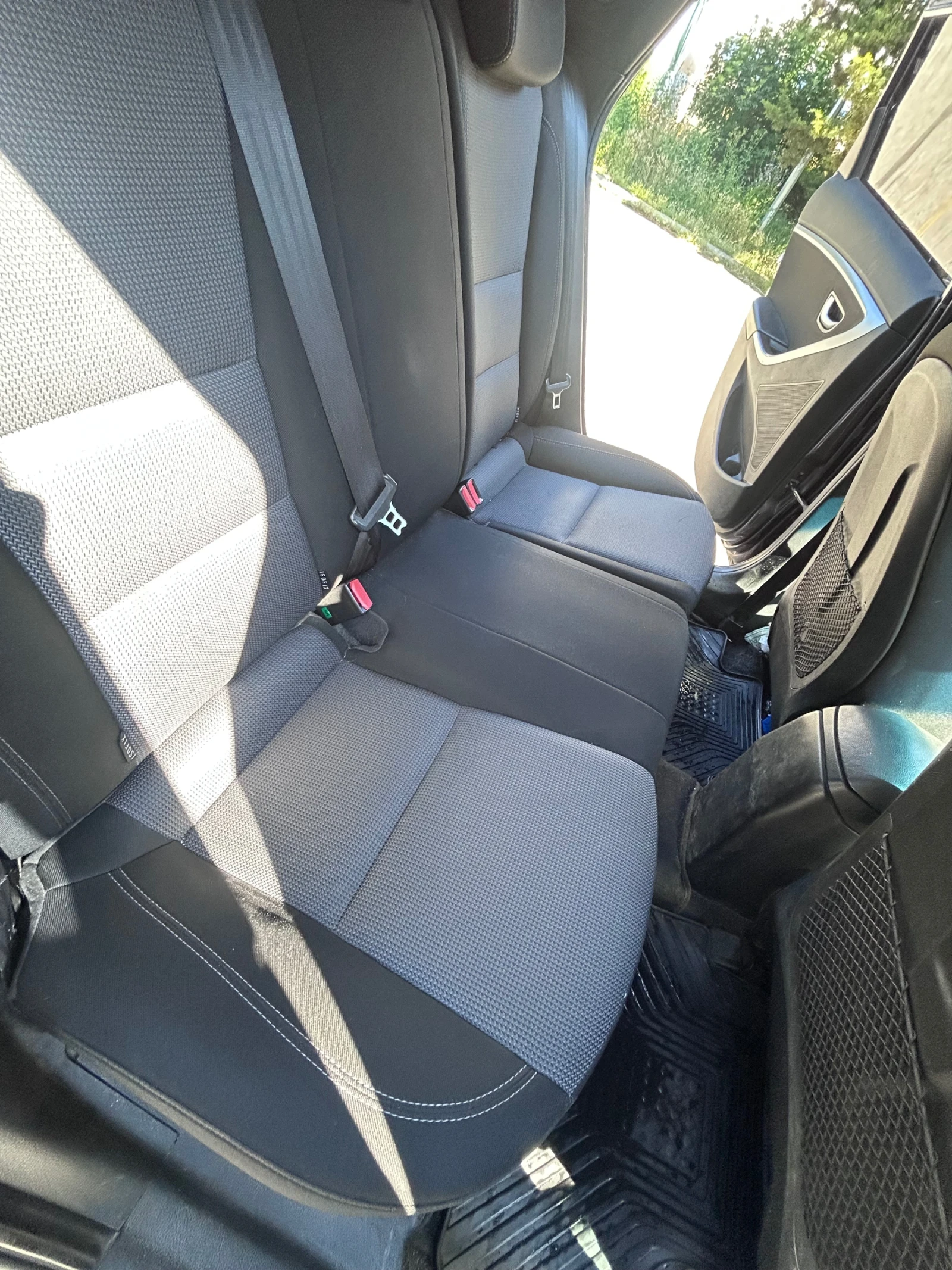 Hyundai I30 I30CW 1.6 , снимка 13 - Автомобили и джипове - 54933970