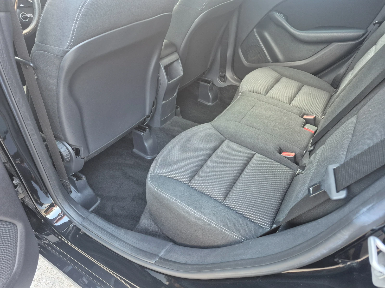 Mercedes-Benz B 180 157.000 КМ, снимка 9 - Автомобили и джипове - 55056296