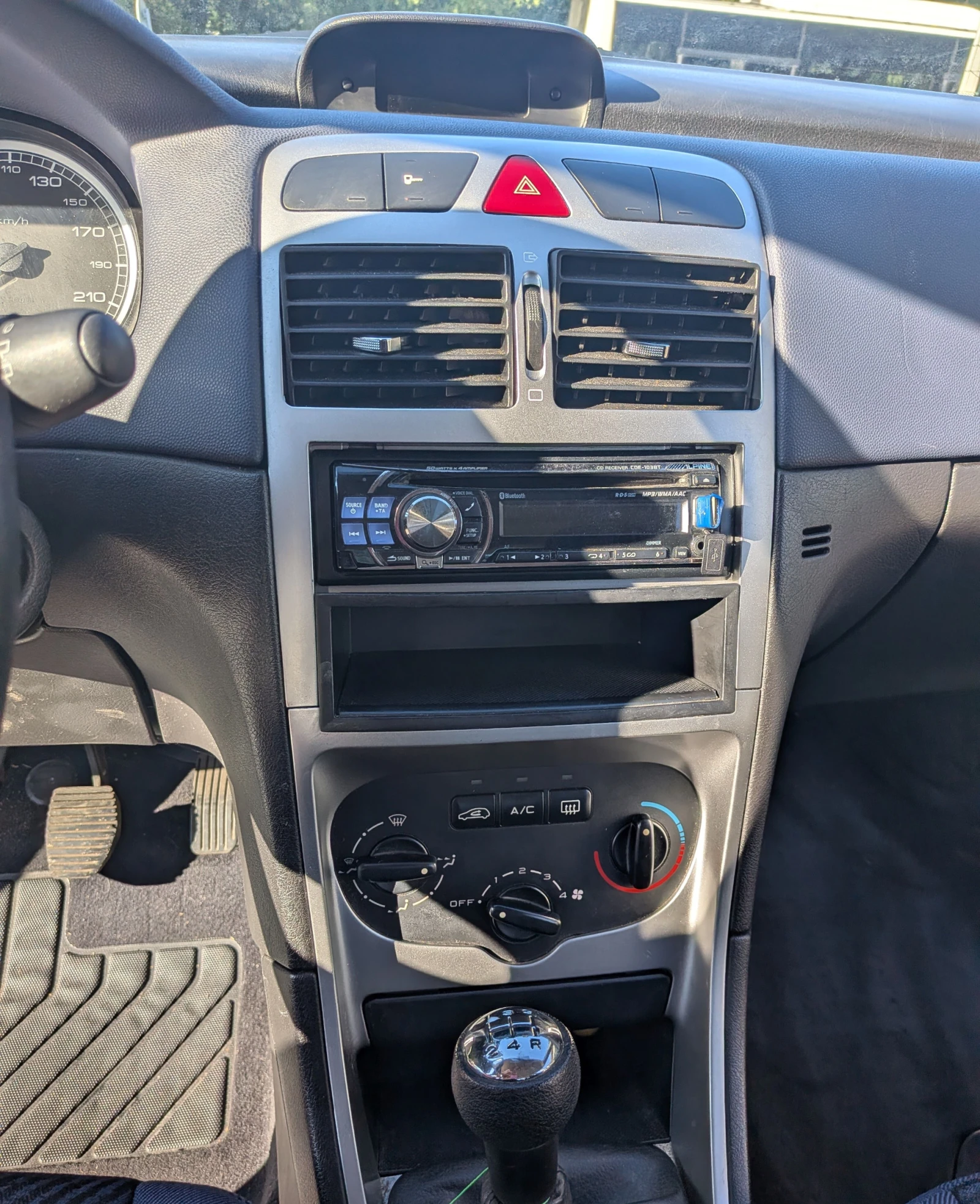 Peugeot 307, снимка 14 - Автомобили и джипове - 55251694