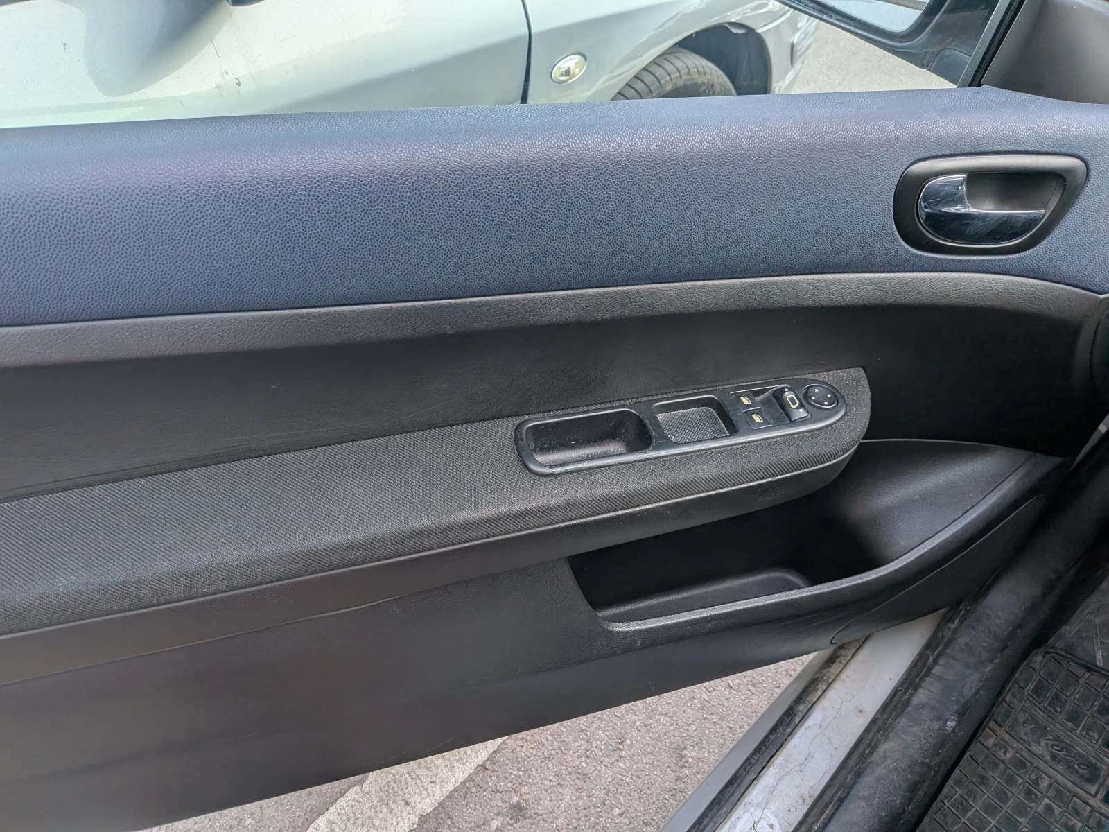 Peugeot 307, снимка 15 - Автомобили и джипове - 55251694