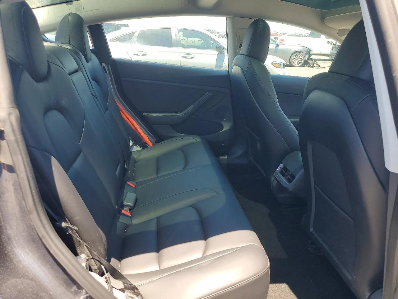 Tesla Model 3 LONG RANGE / AWD, снимка 10 - Автомобили и джипове - 55342585