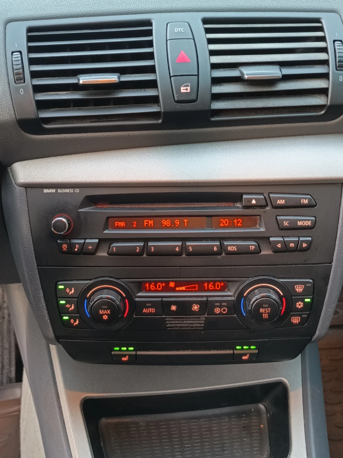 BMW 116 i 116коня XENON ///M, снимка 15 - Автомобили и джипове - 55607828