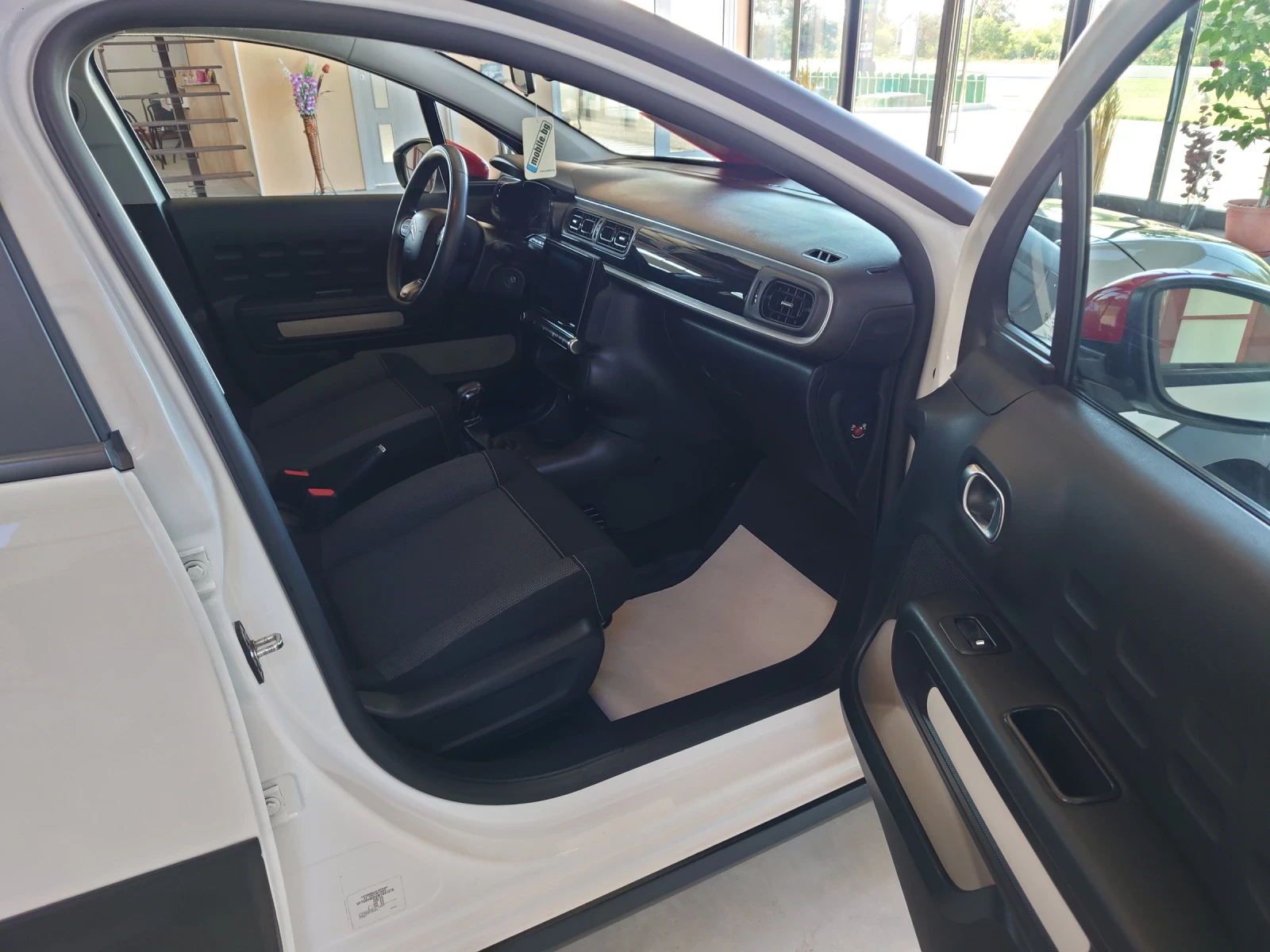 Citroen C3  1.2i Feel  | Mobile.bg � ����������� 10
