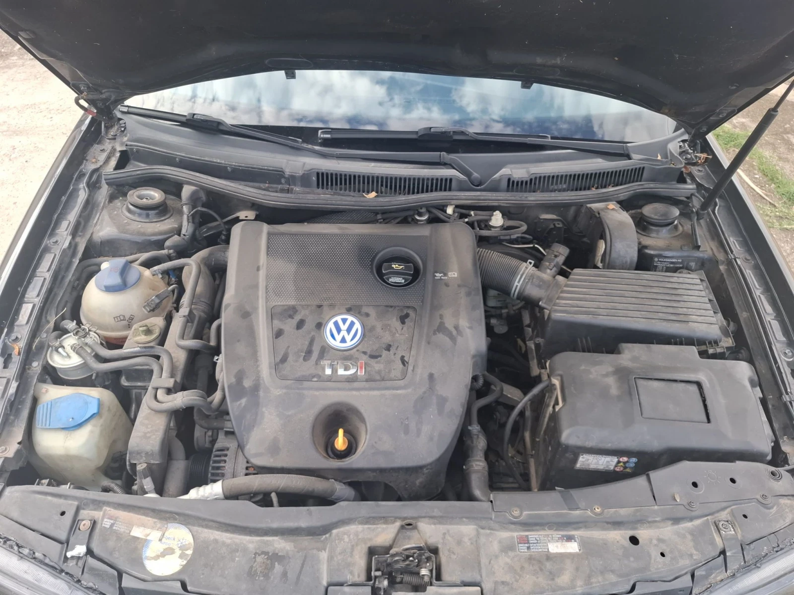 VW Golf 1.9tdi, снимка 6 - Автомобили и джипове - 56613158