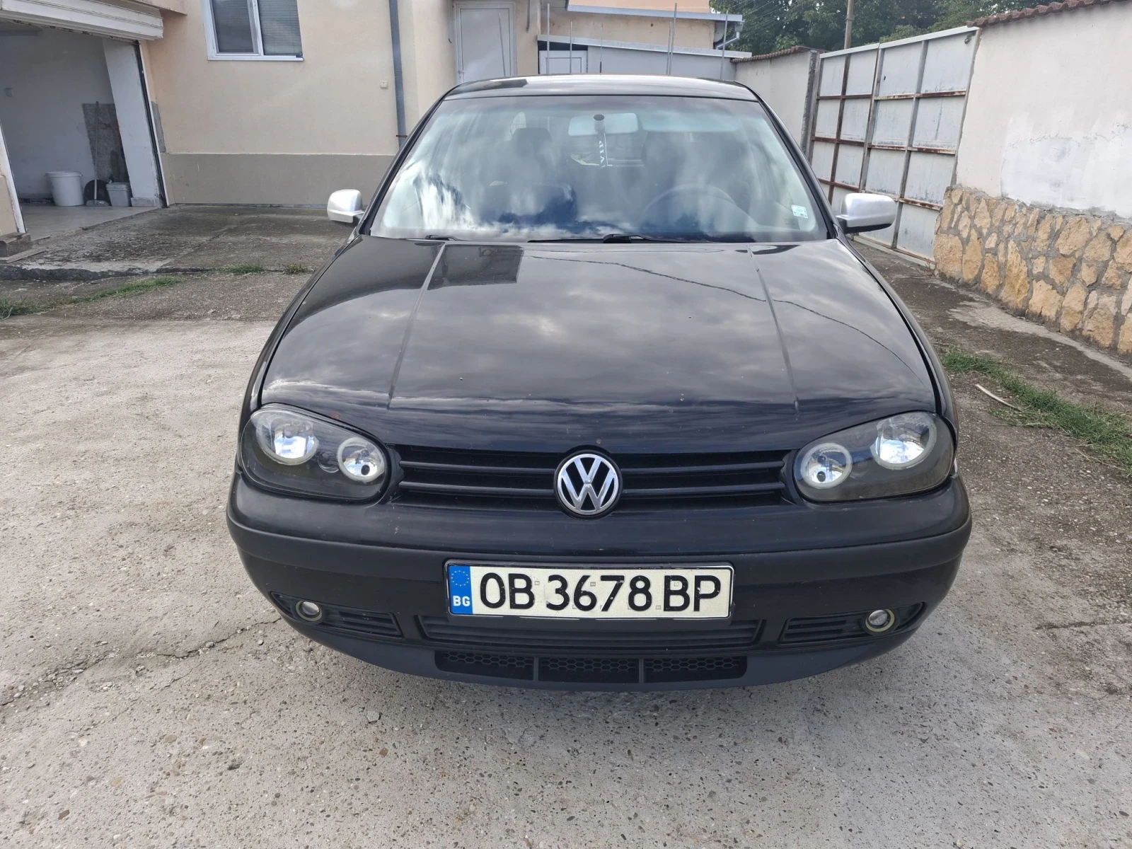 VW Golf 1.9tdi, снимка 2 - Автомобили и джипове - 56613158
