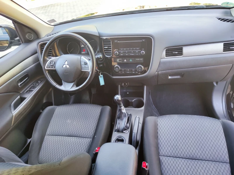 Mitsubishi Outlander 2.2 d, снимка 13 - Автомобили и джипове - 48129629