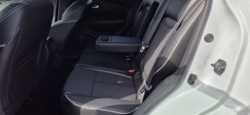 Renault Kadjar 1.2Т-131кс.NAVY, снимка 9 - Автомобили и джипове - 50334287