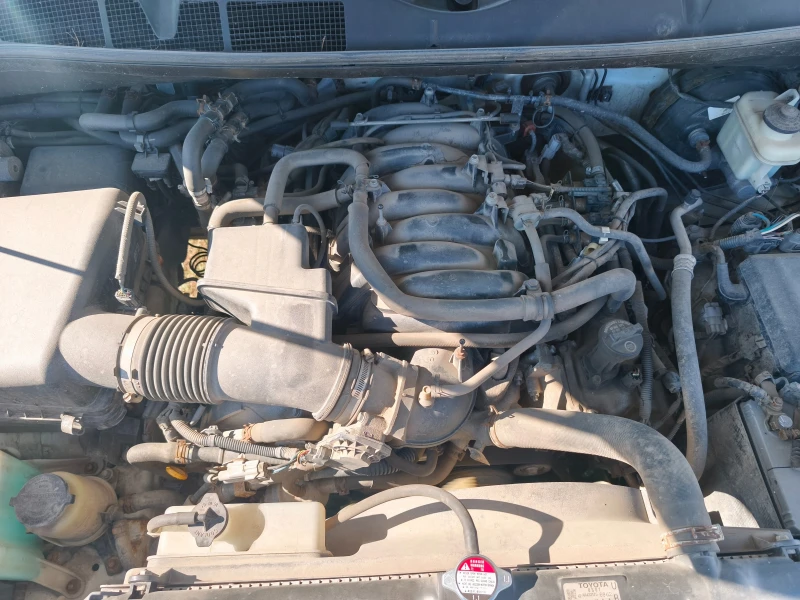 Toyota Sequoia 5.7 Газ, снимка 16 - Автомобили и джипове - 52123474