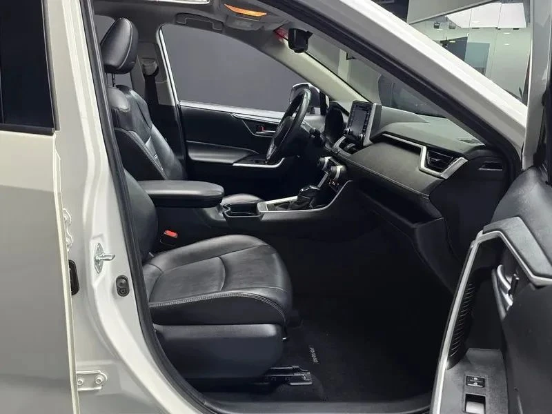 Toyota Rav4, снимка 11 - Автомобили и джипове - 56685257