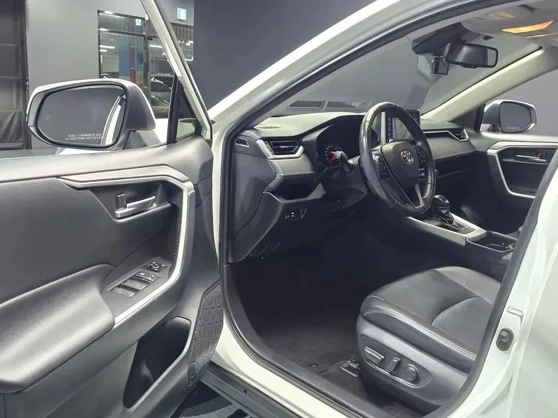 Toyota Rav4, снимка 10 - Автомобили и джипове - 56685257