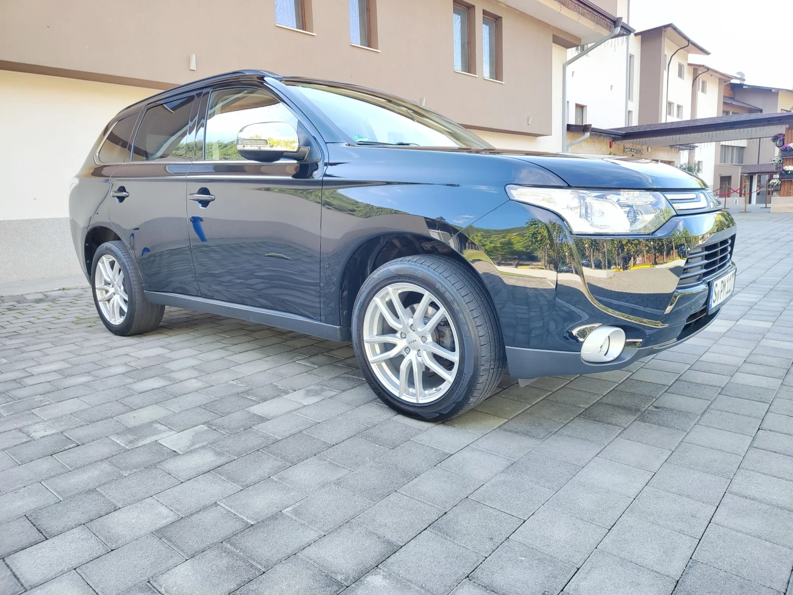 Mitsubishi Outlander 2.2 d - изображение 8