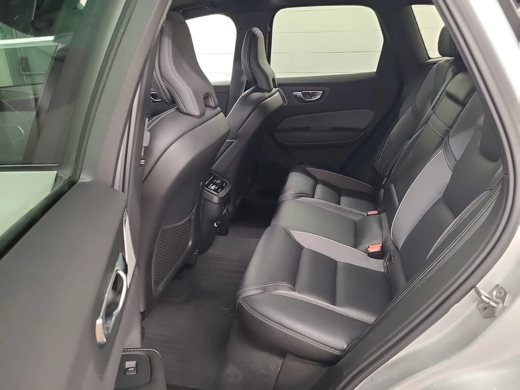 Volvo XC60 R DESIGN  CARFAX | Mobile.bg   13